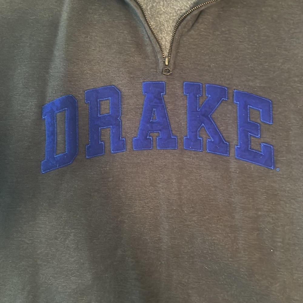 Drake University pullover - Picture 3 of 3